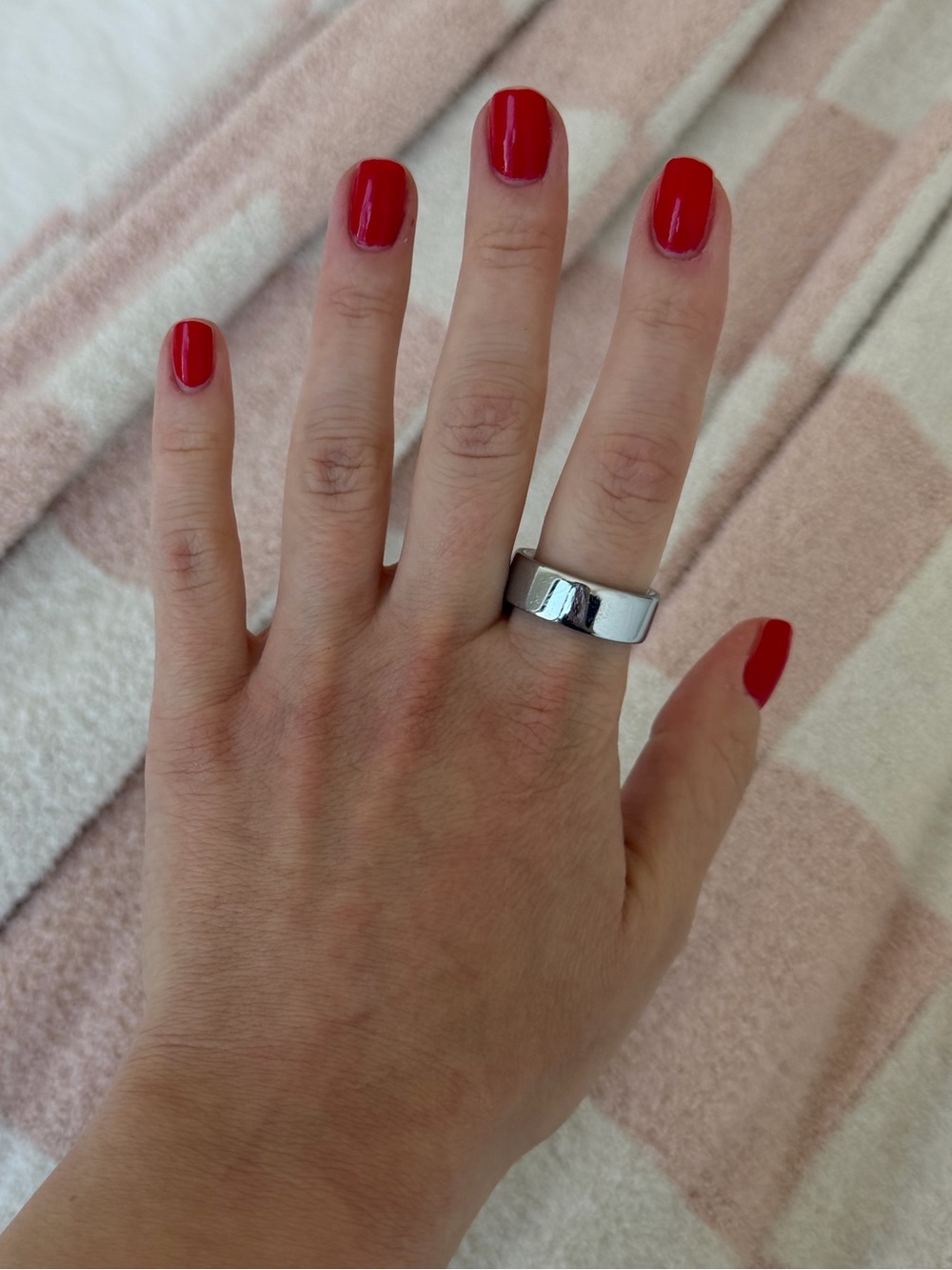 Oura Ring 4 - Silver - Size 9 [Good Condition]